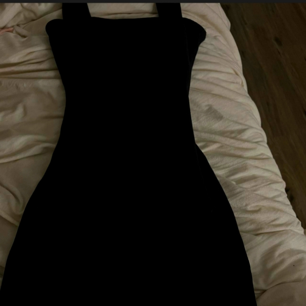 Forever 21 Bodycon mini black dress.